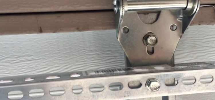 commercial garage door hinges repair in Mona Vale